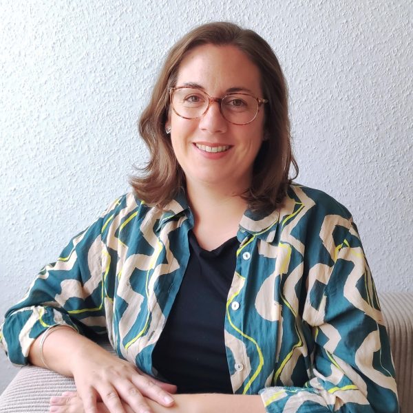 Reinhardt-Tzouridis , Laura